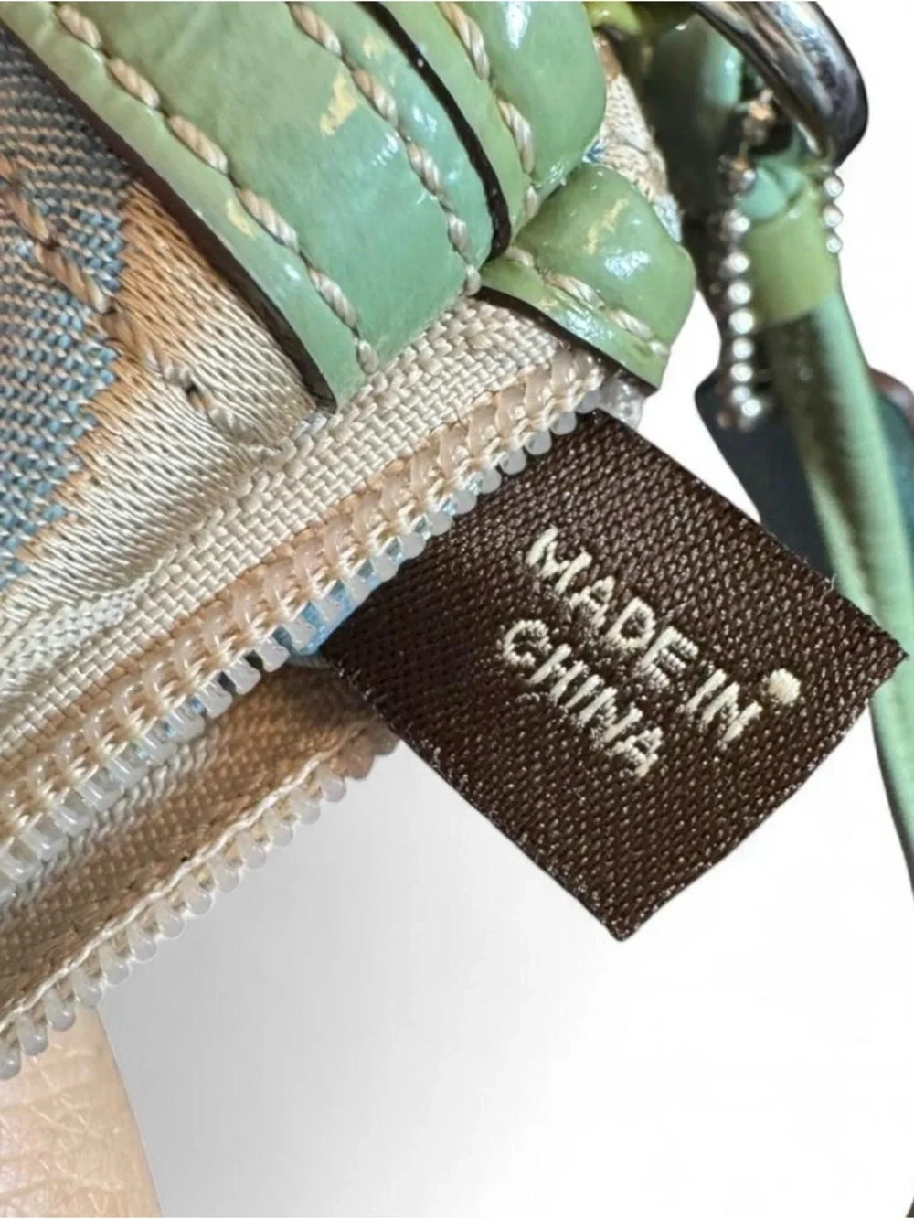 rare vintage coach legacy signature jacquard turnlock flap wristlet 💫🩵💚 - Picture 6 of 8